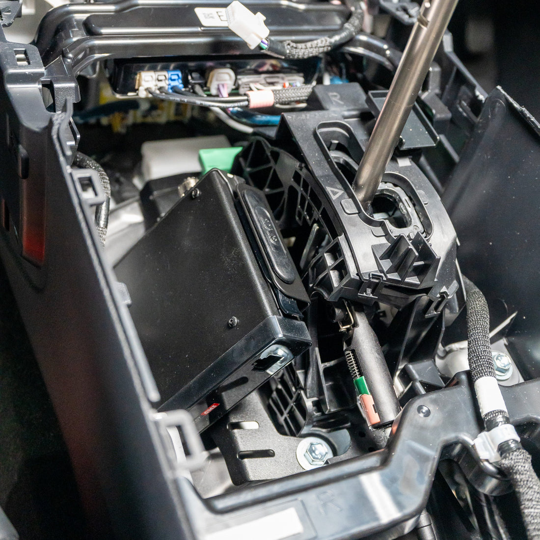UHF Behind Dash Module Mount for Toyota Prado 250